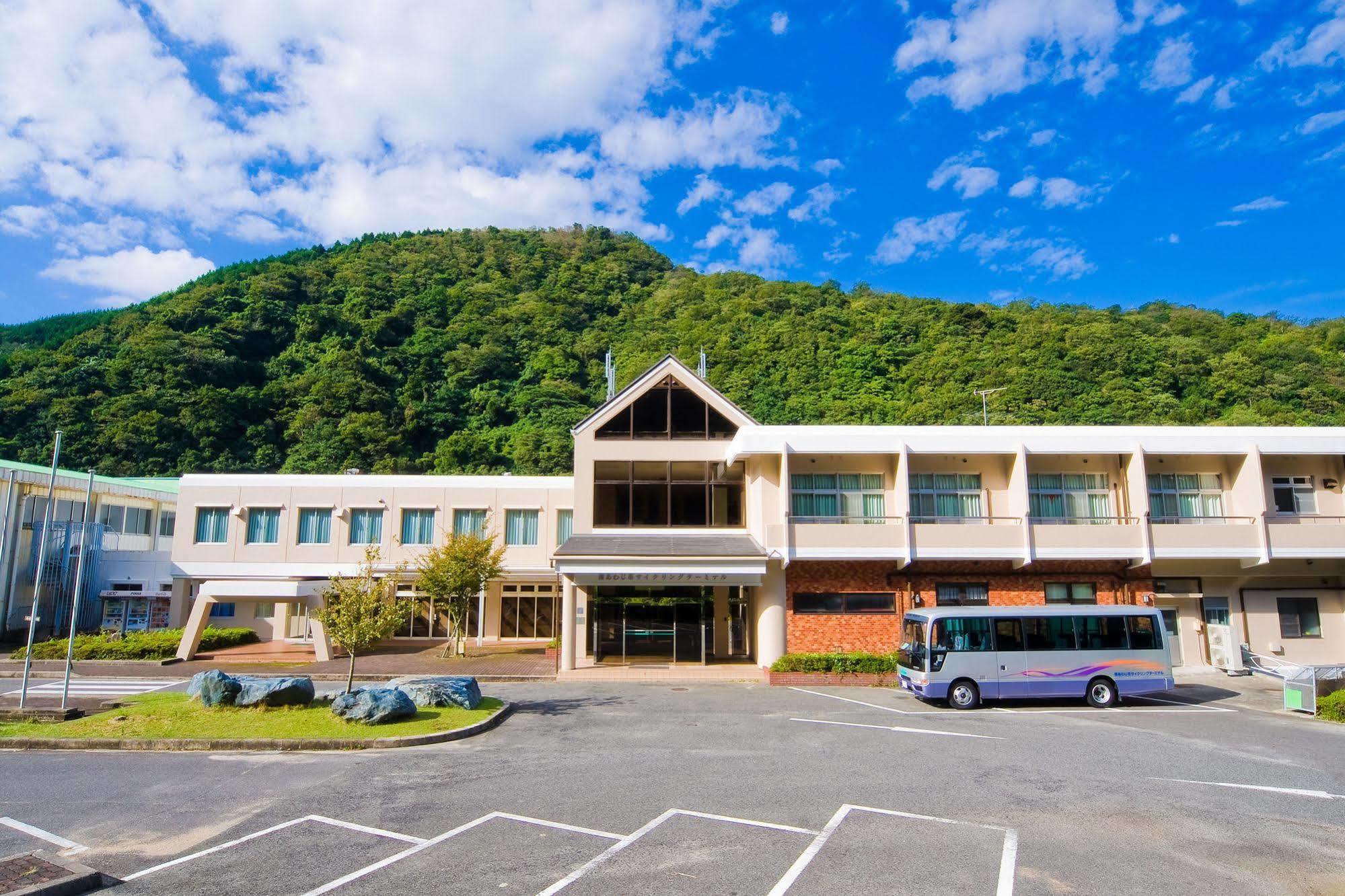 Hotel Yuzuruhaso Minamiawaji Exterior foto